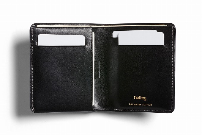 Bellroy Note Sleeve Wallet Designer Edition Blackを開いてカードとお札を収納した画像