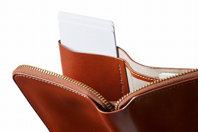 Bellroy Zip Wallet Designer Edition Burnt Siennaの隠しポケット